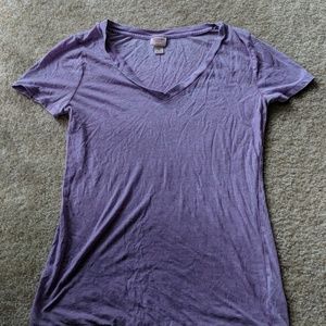 Mossimo womens purple v neck tee